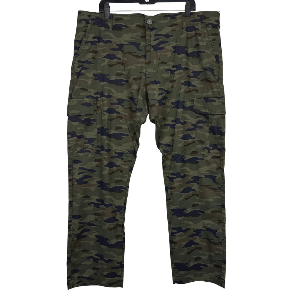 Lee Premium Select CARGO Pants Mens 40x30 Green CAMO Motion Stretch Straight